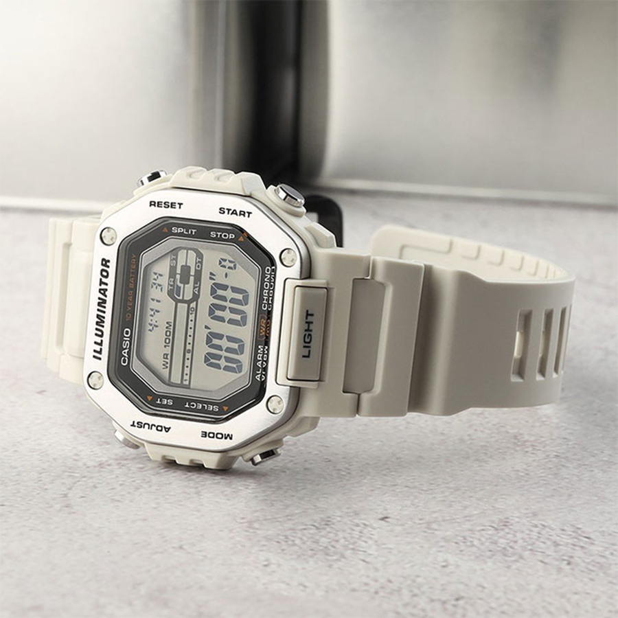 Наручные часы Casio MWD-110H-8A. Фото 1.