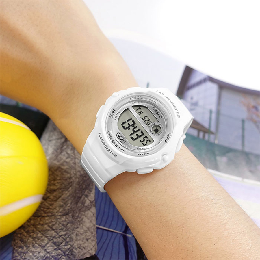 Наручные часы Casio LWS-1200H-7A1. Фото 5.