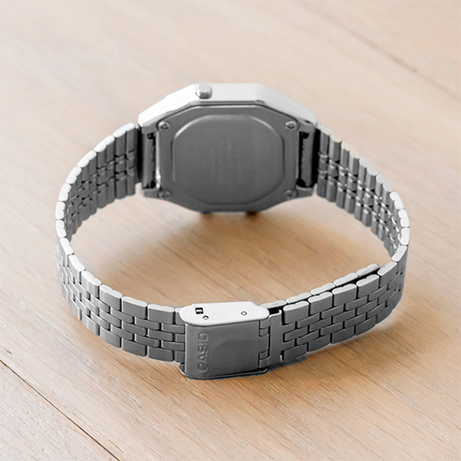 Наручные часы Casio LA680WA-4C. Фото 6.