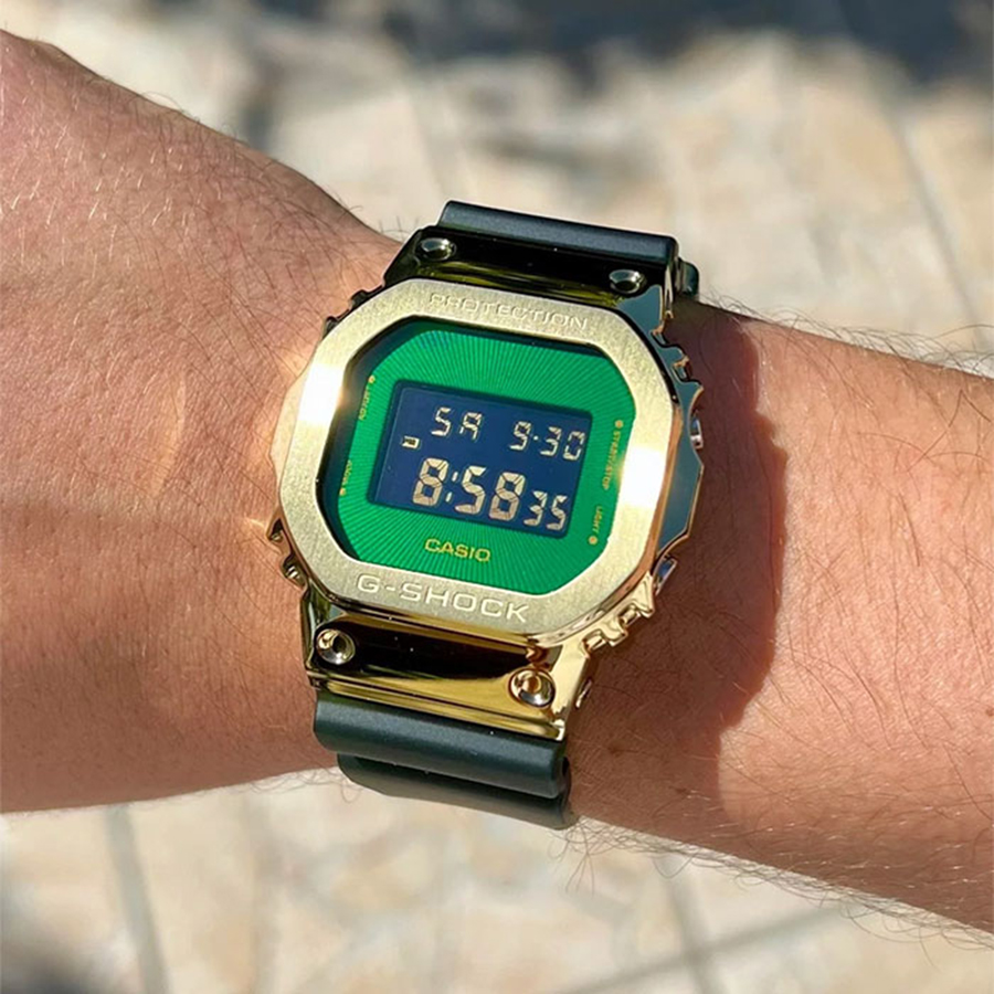 Наручные часы Casio GM-5600CL-3. Фото 2.