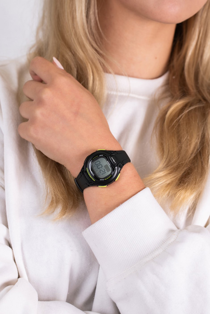 Наручные часы Casio LW-203-1B. Фото 2.