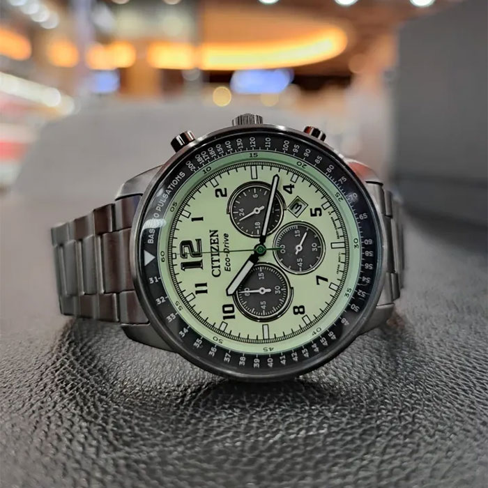 Наручные часы Citizen CA4507-84X. Фото 3.