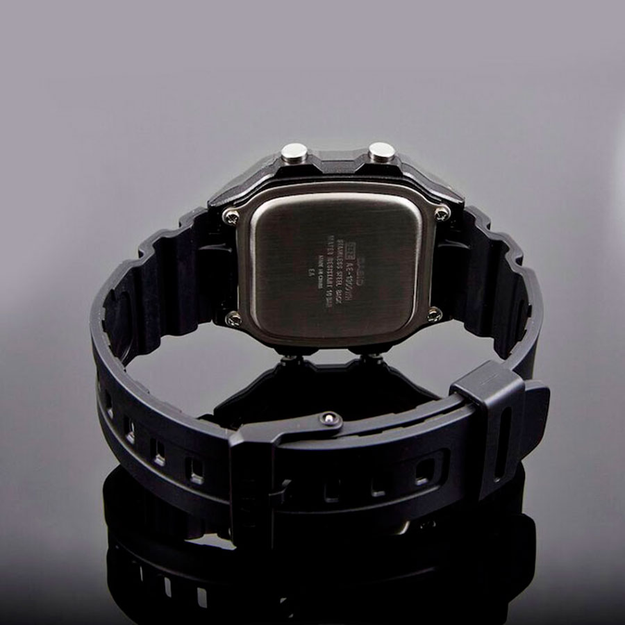 Наручные часы Casio AE-1300WH-1A2. Фото 3.