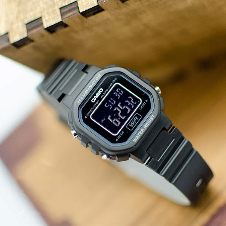 Наручные часы Casio LA-20WH-1B. Фото 1.
