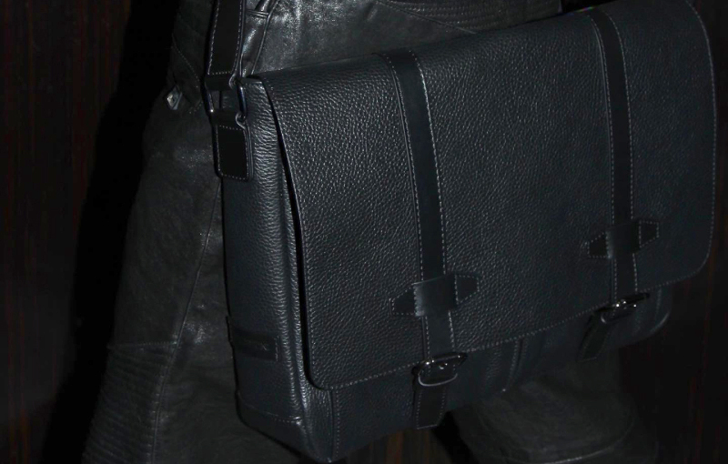 Новая коллекция сумок премиального итальянского монобренда GEORGE KINI