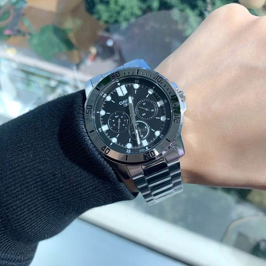 Наручные часы Casio MTP-VD300D-1E. Фото 3.