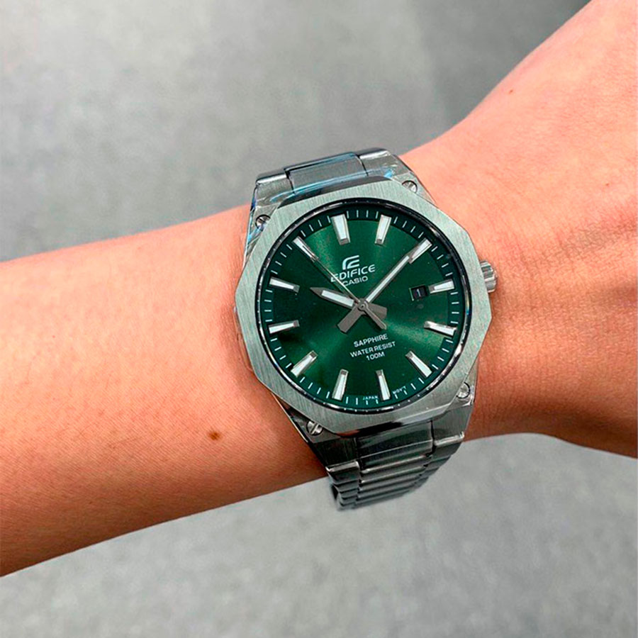 Наручные часы Casio EFR-S108D-3A. Фото 2.
