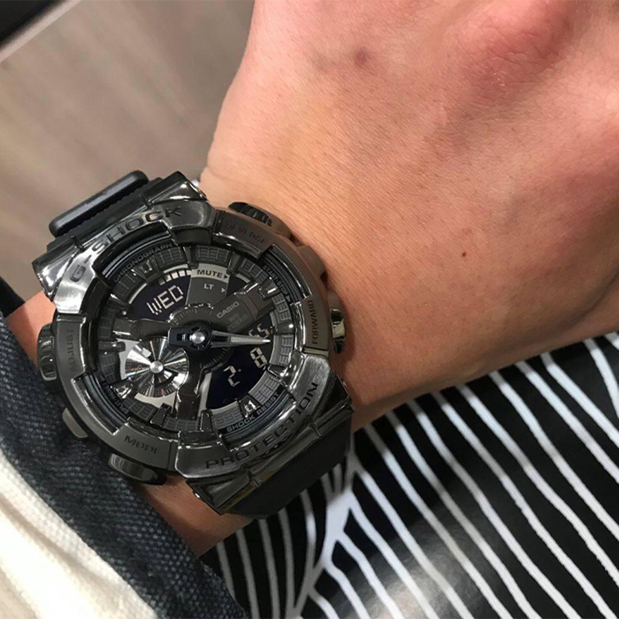 Наручные часы Casio GM-110BB-1A. Фото 3.