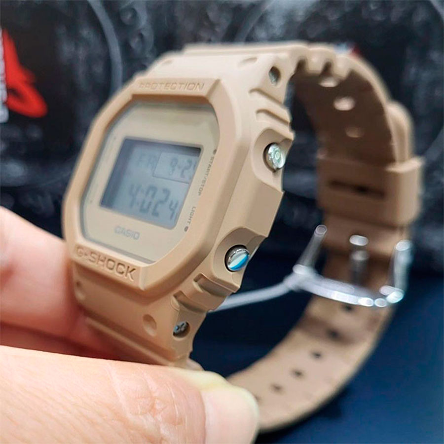 Наручные часы Casio DW-5600NC-5. Фото 1.