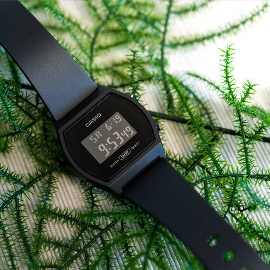 Наручные часы Casio LW-204-1B. Фото 1.