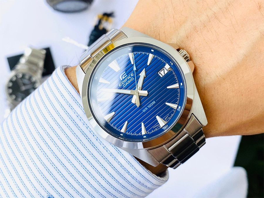 Наручные часы Casio EFV-140D-2A. Фото 3.