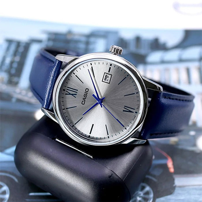 Наручные часы Casio MTP-V002L-2B3. Фото 3.