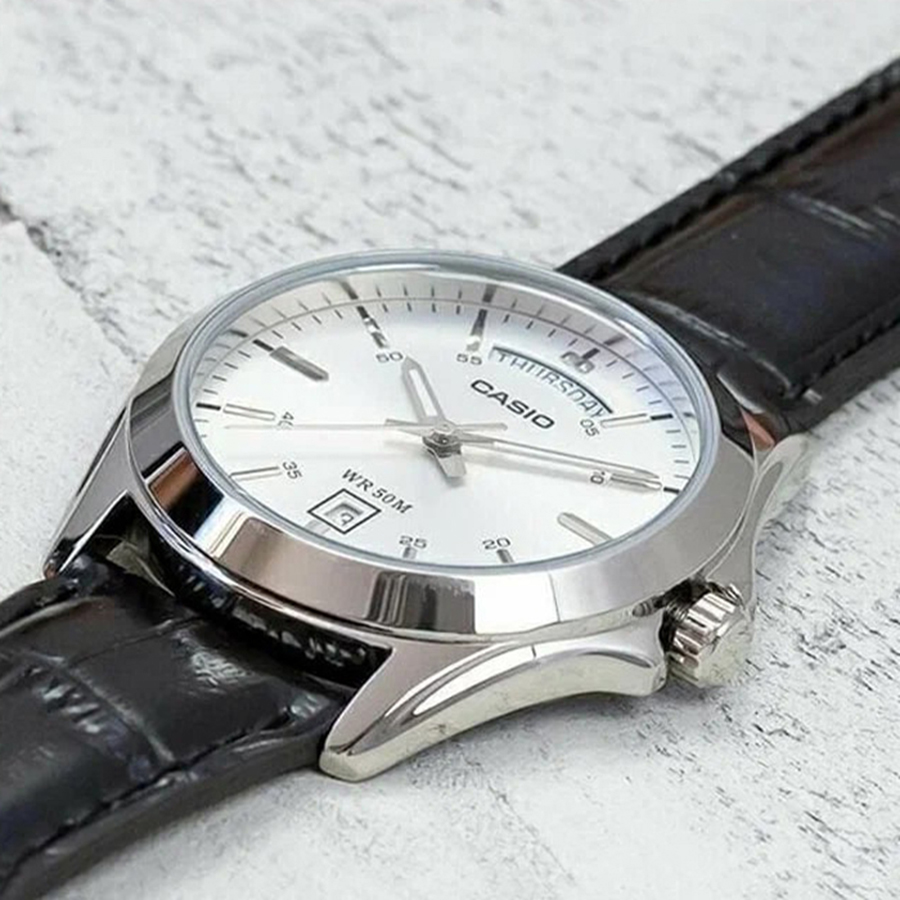Наручные часы Casio MTP-1370L-7A. Фото 1.