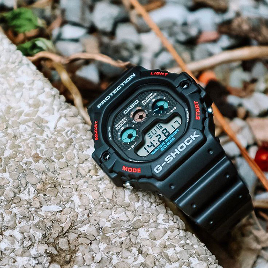 Наручные часы Casio DW-5900-1. Фото 7.