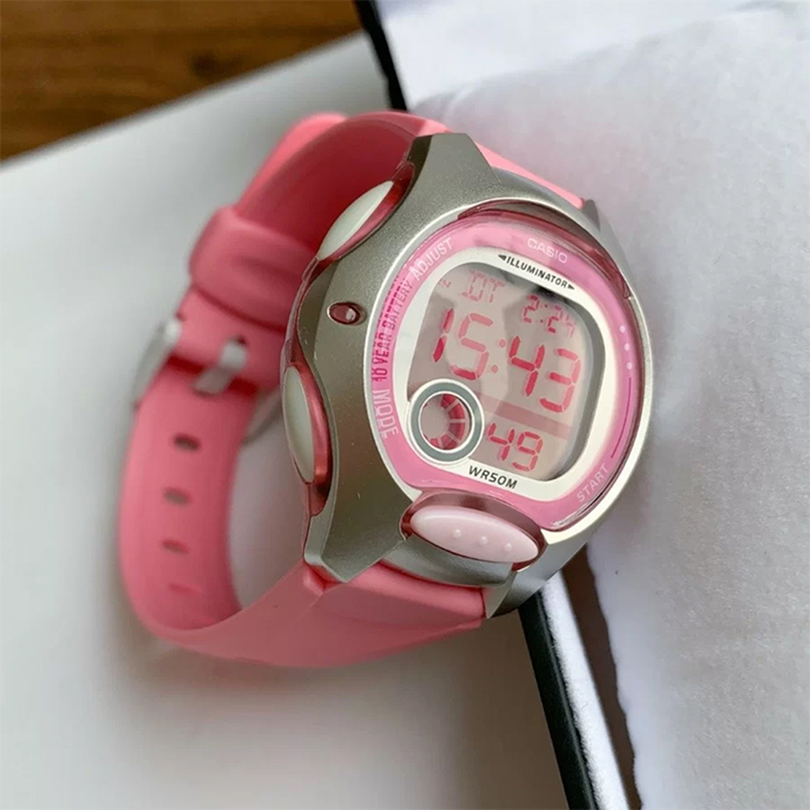 Наручные часы Casio LW-200-4B. Фото 1.