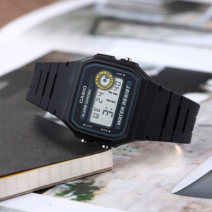Наручные часы Casio F-94WA-8. Фото 3.