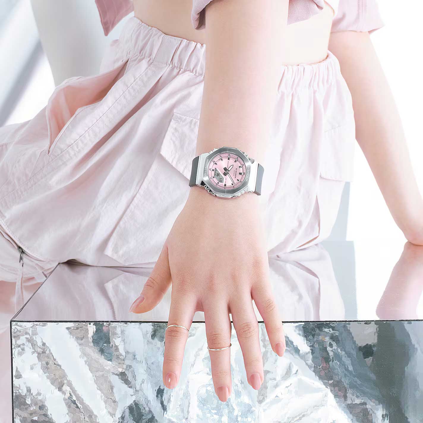 Наручные часы Casio GM-S2110-4A. Фото 1.