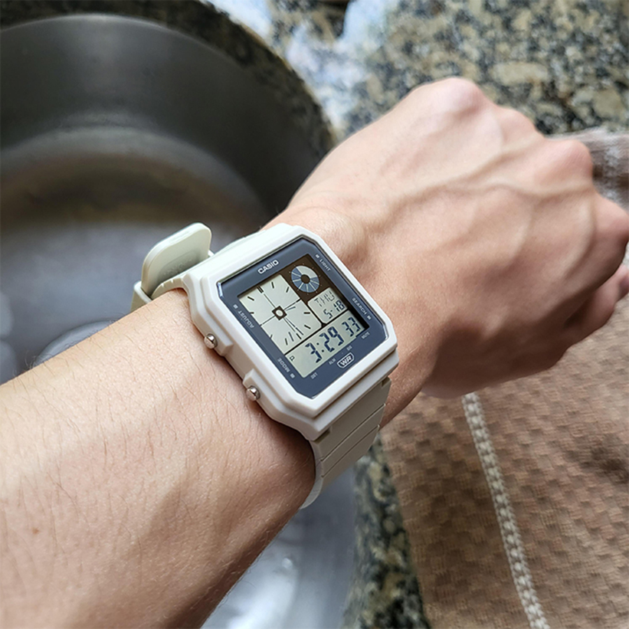 Наручные часы Casio LF-20W-8A. Фото 3.