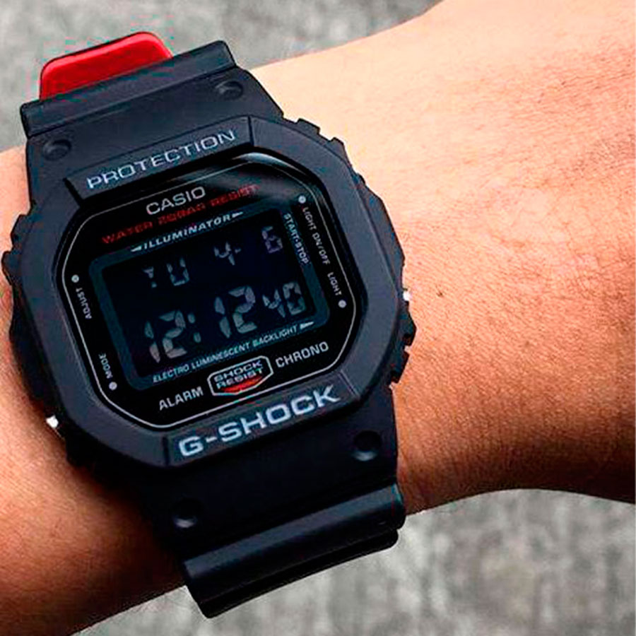 Наручные часы Casio DW-5600UHR-1. Фото 2.