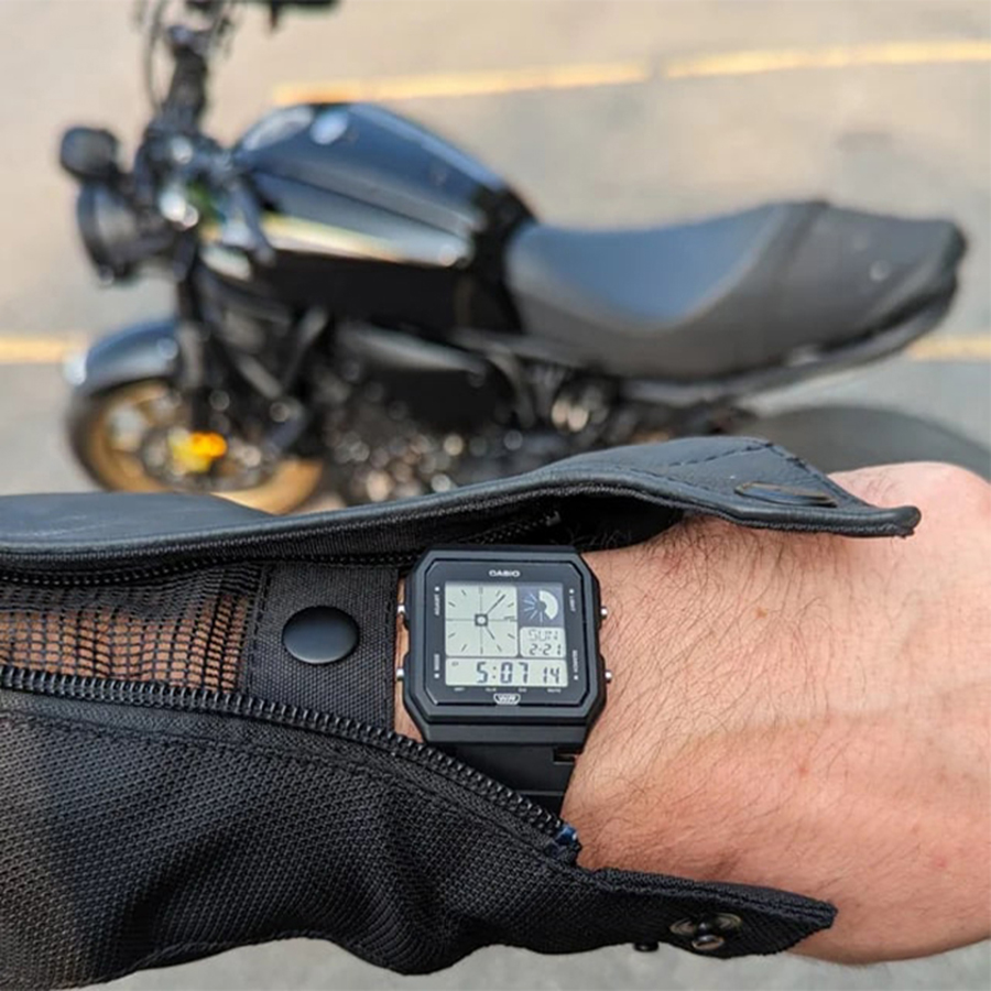 Наручные часы Casio LF-20W-1A. Фото 3.
