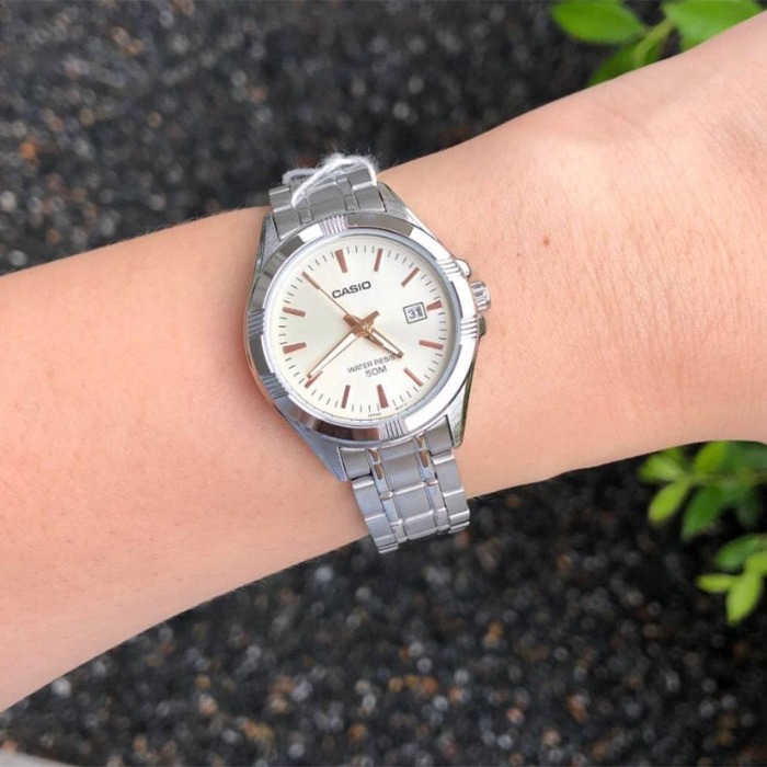 Наручные часы Casio LTP-1308D-9A. Фото 3.