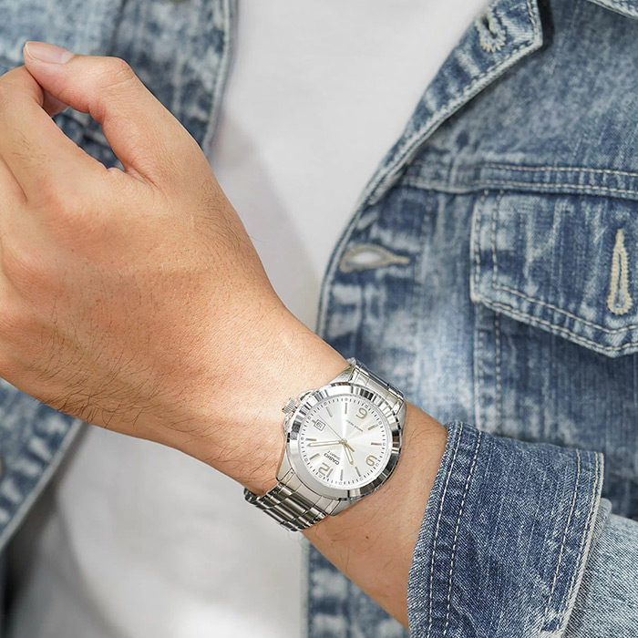 Наручные часы Casio MTP-1215A-7A. Фото 2.