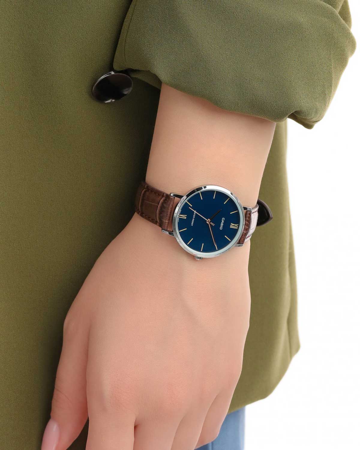 Наручные часы Casio LTP-VT01L-2B. Фото 3.