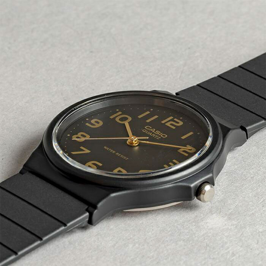 Наручные часы Casio MQ-24-1B2. Фото 1.