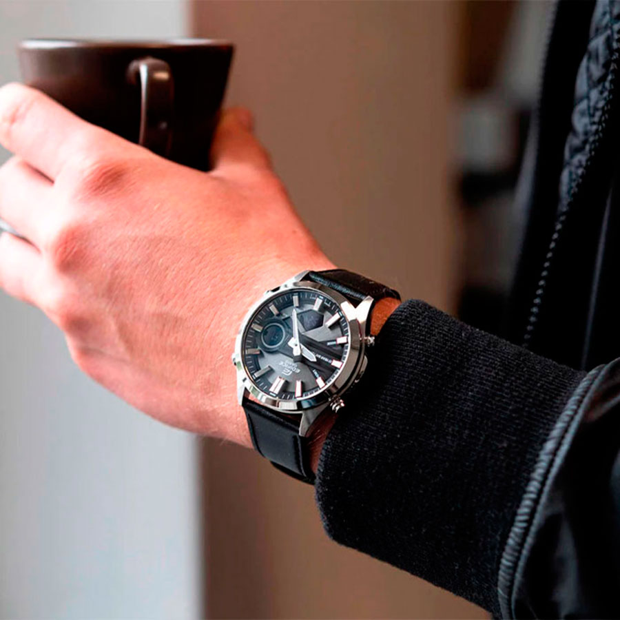 Наручные часы Casio EFV-C120L-8A. Фото 2.