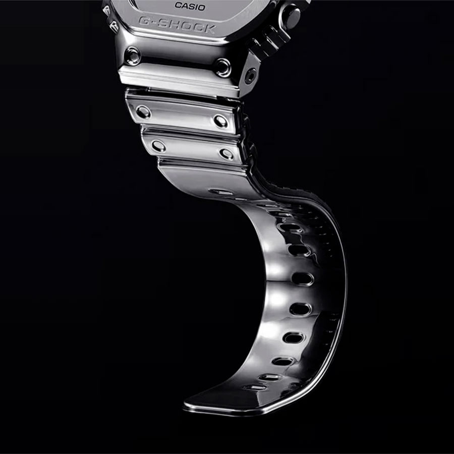 Наручные часы Casio GM-5600YM-8A8. Фото 3.