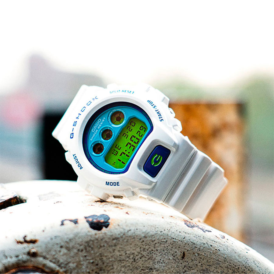 Наручные часы Casio DW-6900RCS-7. Фото 1.