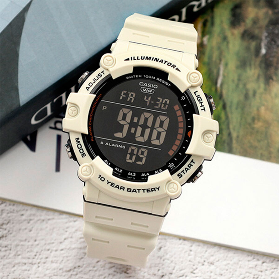 Наручные часы Casio AE-1500WH-8B2. Фото 1.