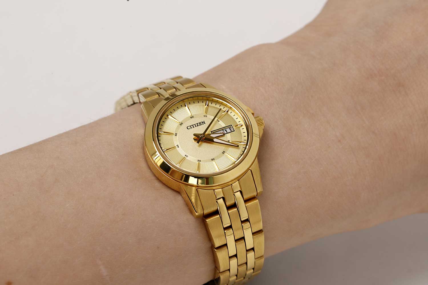 Наручные часы Citizen EQ0603-59P. Фото 2.