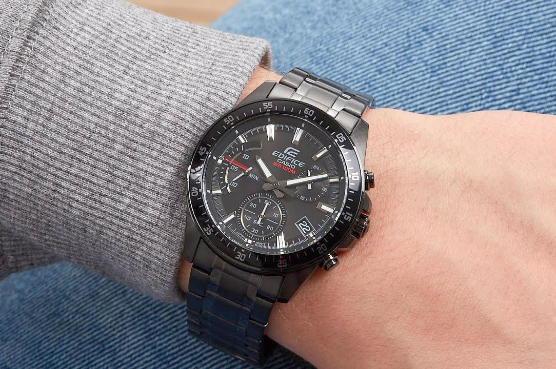 Наручные часы Casio EFV-540DC-1B. Фото 2.