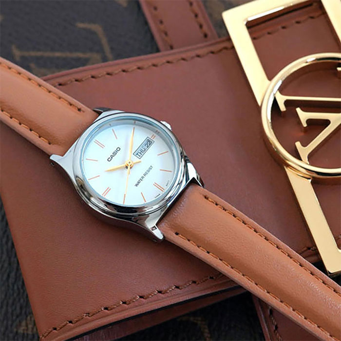 Наручные часы Casio LTP-V006L-7B2. Фото 3.