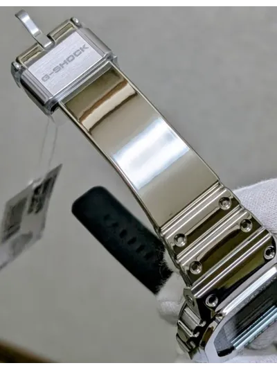 Наручные часы Casio GM-5600YM-8. Фото 7.
