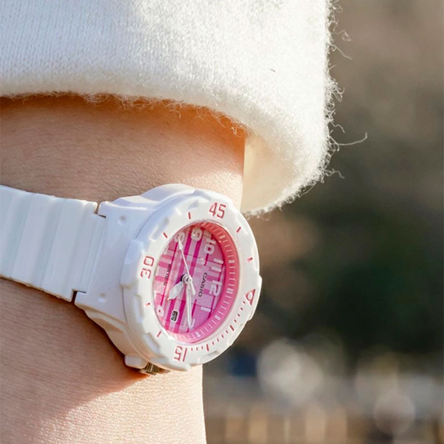 Наручные часы Casio LRW-200H-4C. Фото 8.
