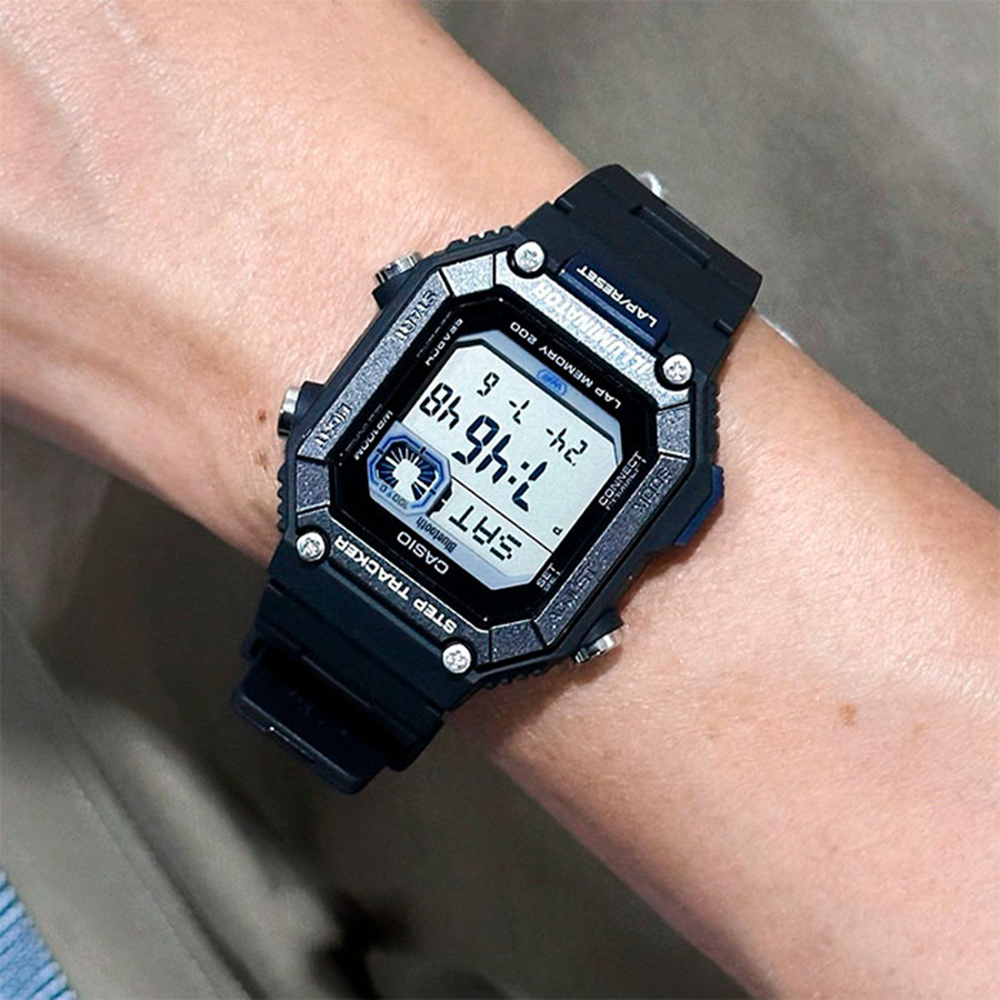 Наручные часы Casio WS-B1000-1A. Фото 1.