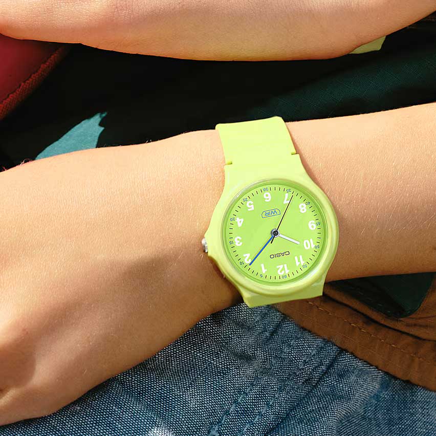 Наручные часы Casio LQ-24B-3B. Фото 1.