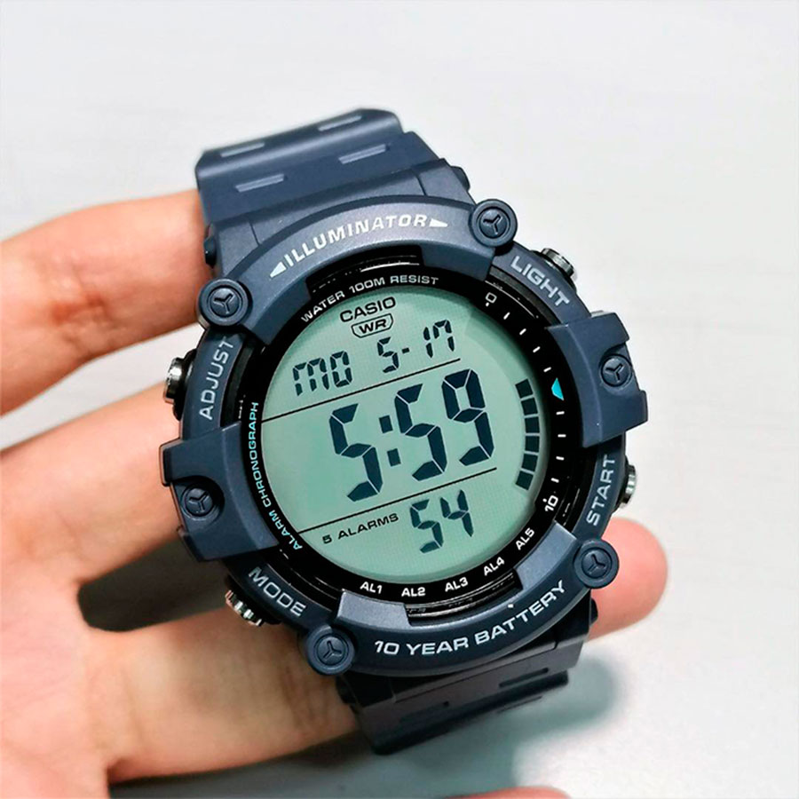 Наручные часы Casio AE-1500WH-2A. Фото 1.