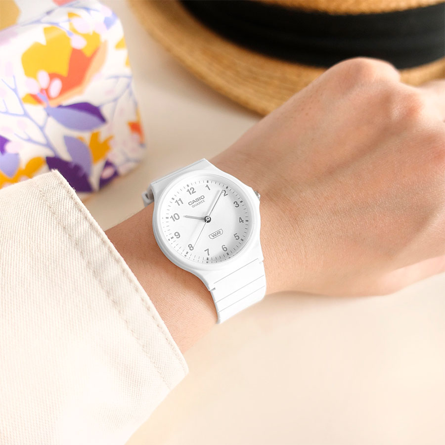 Наручные часы Casio MQ-24B-7B. Фото 2.
