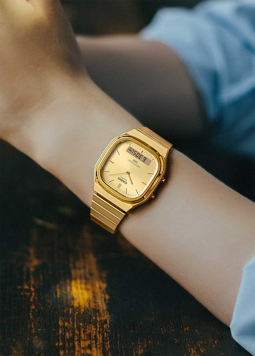 Наручные часы Casio AQ-240EG-9A. Фото 1.