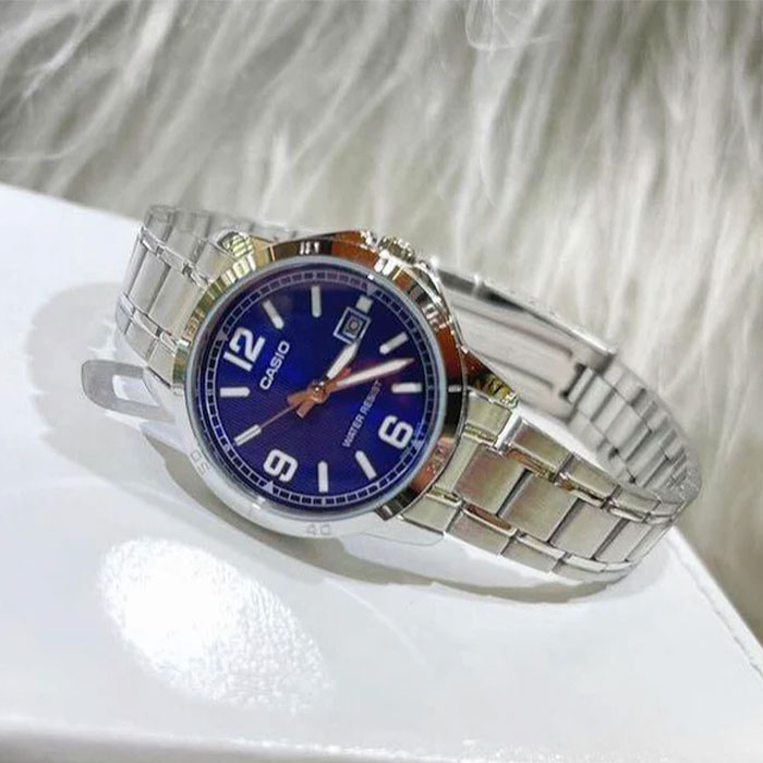 Наручные часы Casio LTP-V004D-2B. Фото 3.