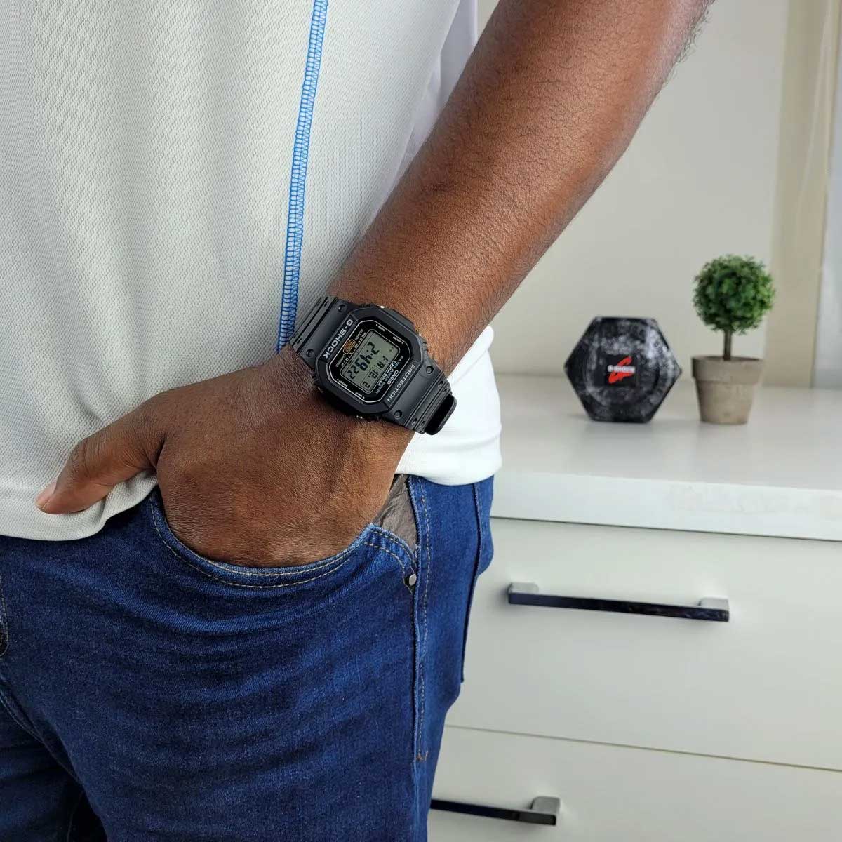 Наручные часы Casio G-5600UE-1. Фото 3.