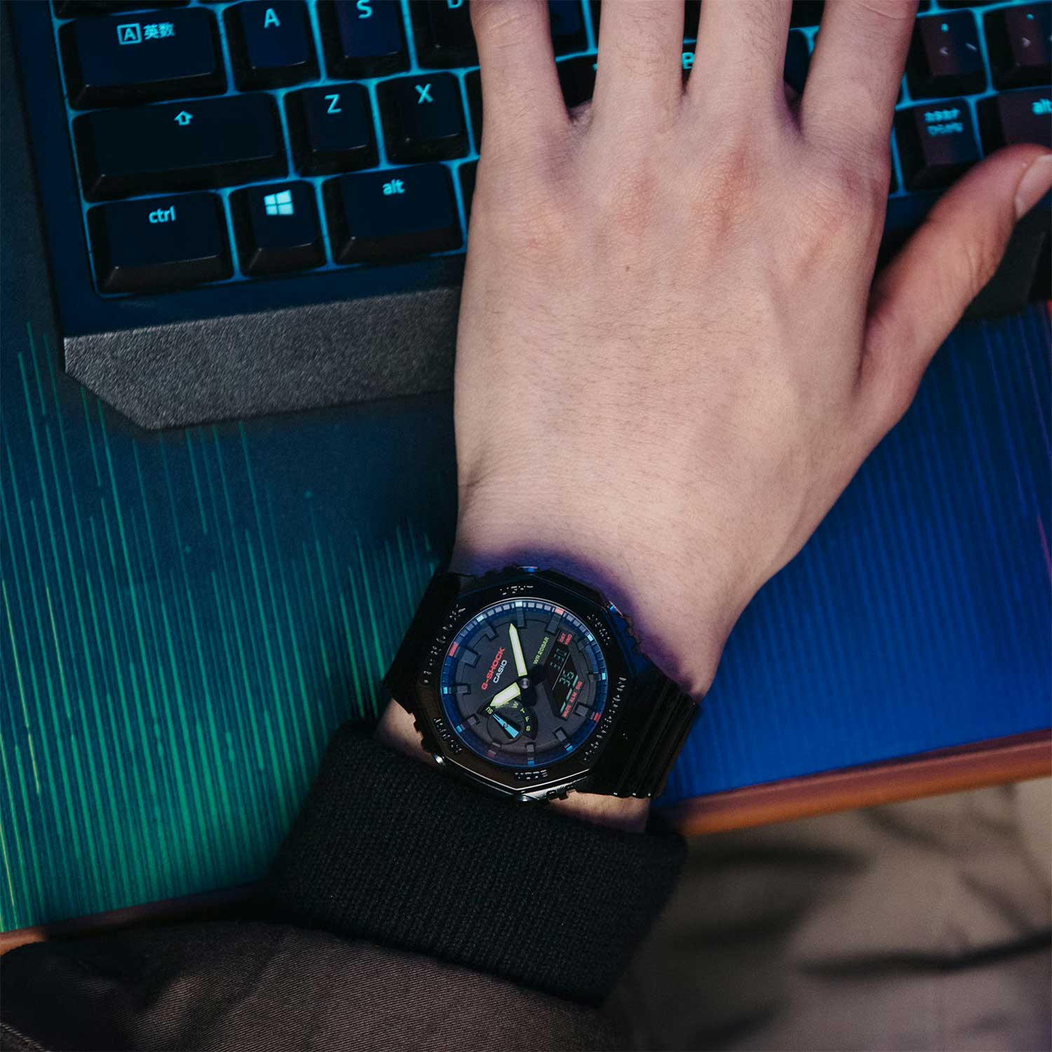 Наручные часы Casio GA-2100RGB-1A. Фото 2.