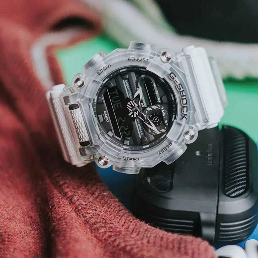 Наручные часы Casio GA-900SKL-7A. Фото 1.