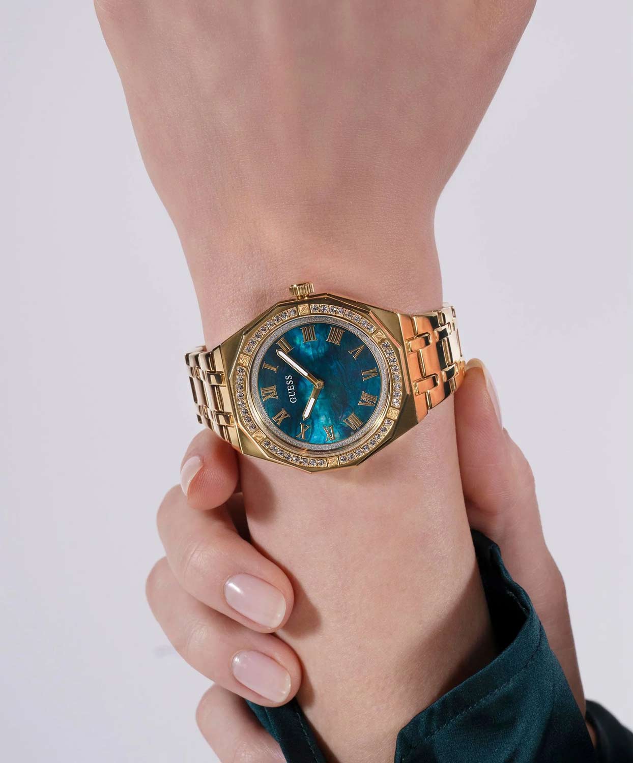 Наручные часы Guess GW0770L2. Фото 1.