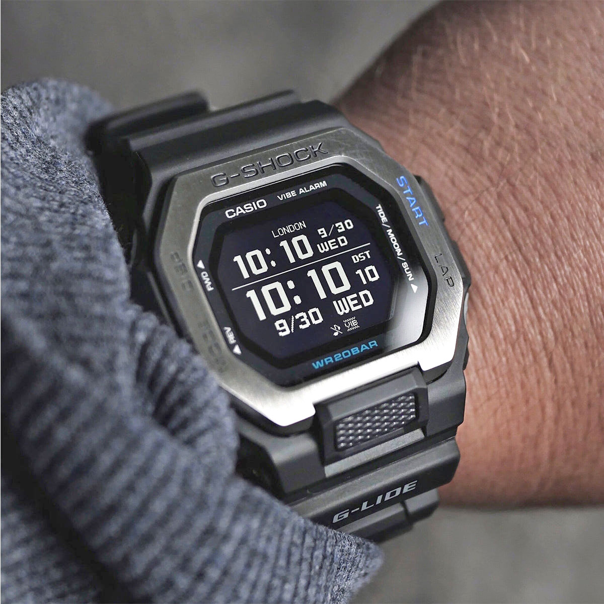 Наручные часы Casio GBX-100-1. Фото 3.