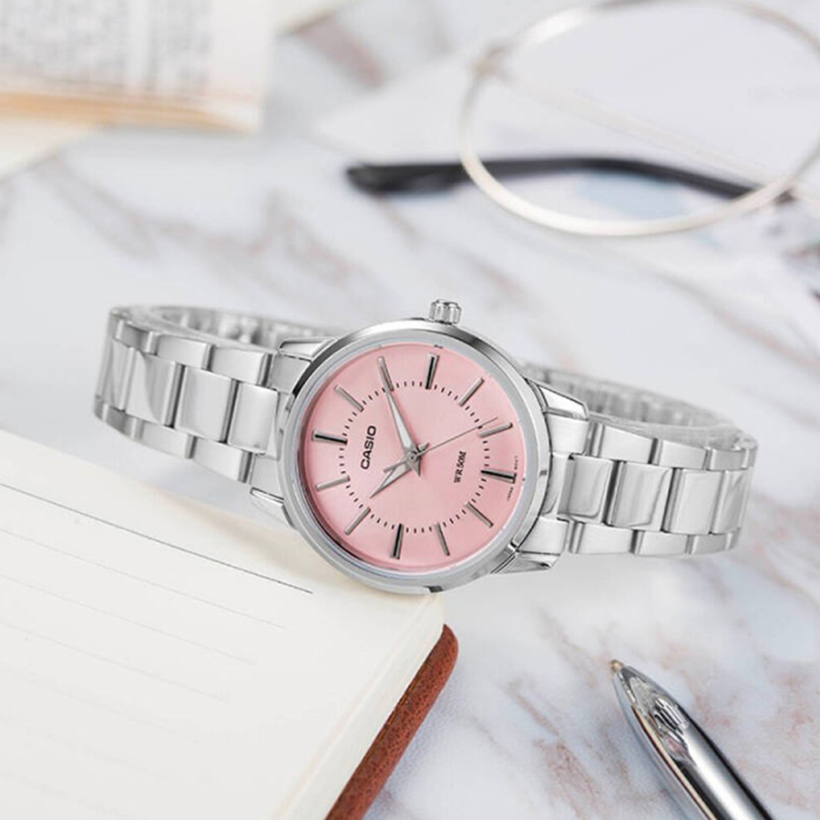 Наручные часы Casio LTP-1303D-4A. Фото 4.