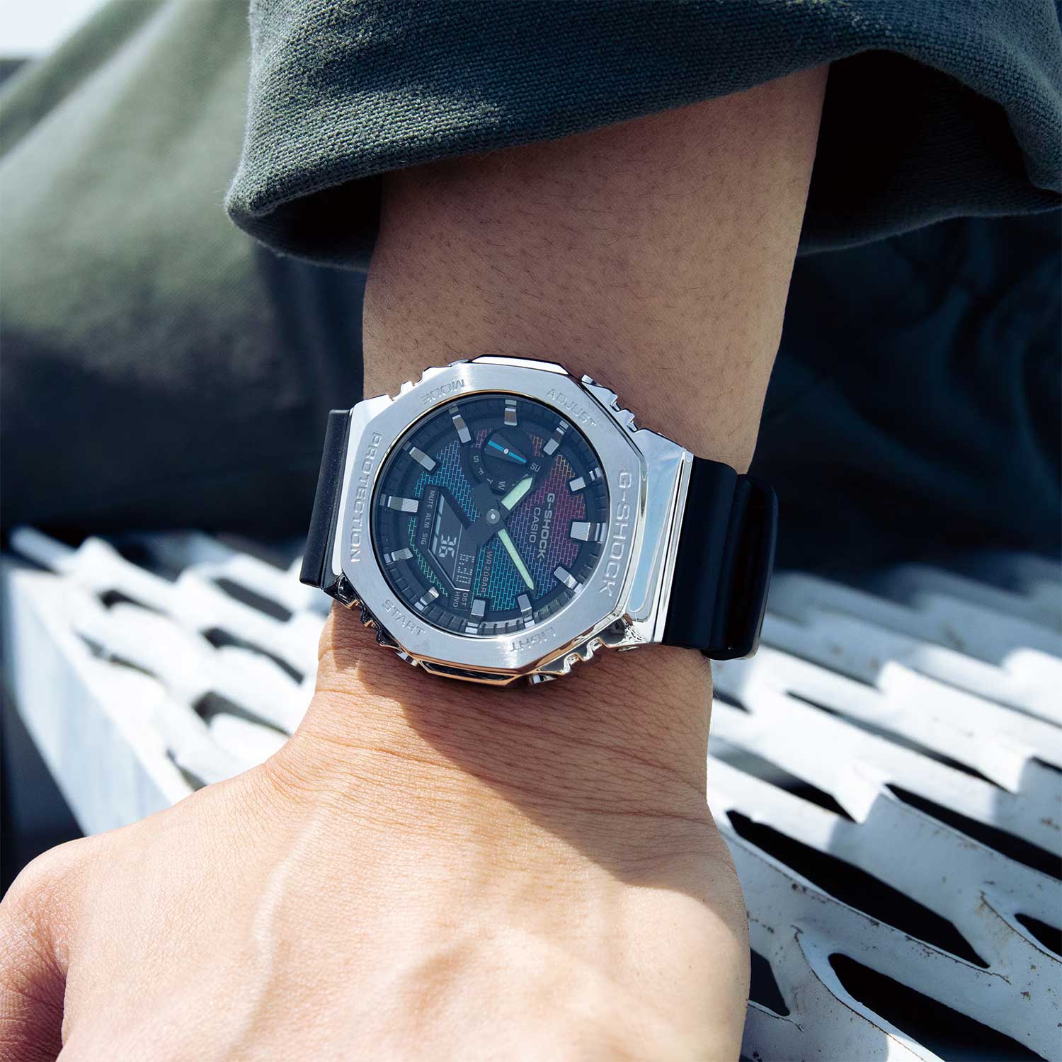 Наручные часы Casio GM-2100RW-1A. Фото 1.